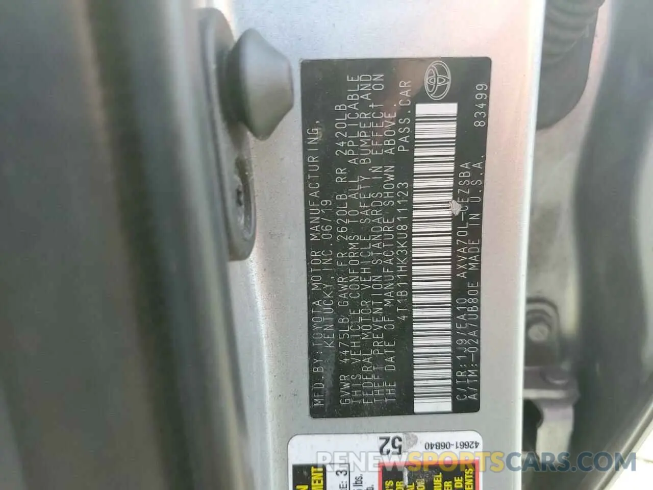 12 Photograph of a damaged car 4T1B11HK3KU811123 TOYOTA CAMRY 2019