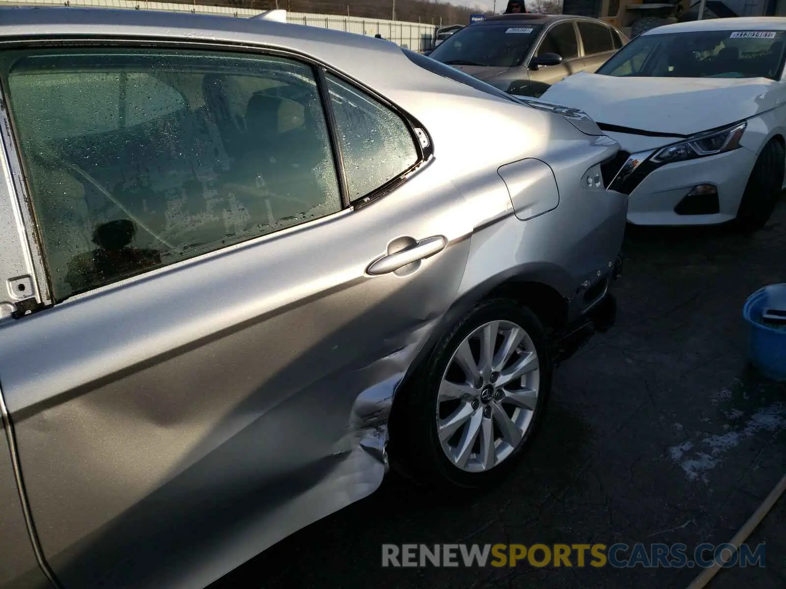 9 Photograph of a damaged car 4T1B11HK3KU813471 TOYOTA CAMRY 2019