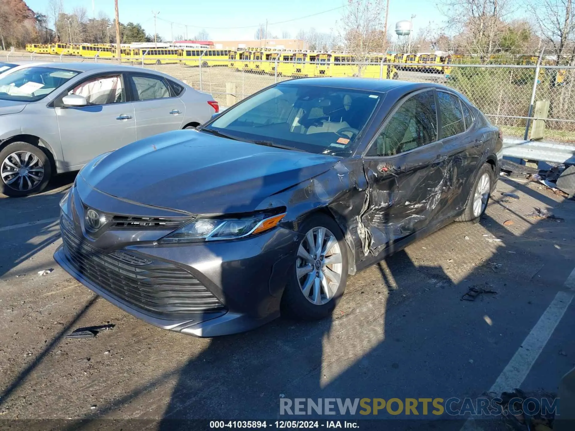 2 Фотография поврежденного автомобиля 4T1B11HK3KU820677 TOYOTA CAMRY 2019