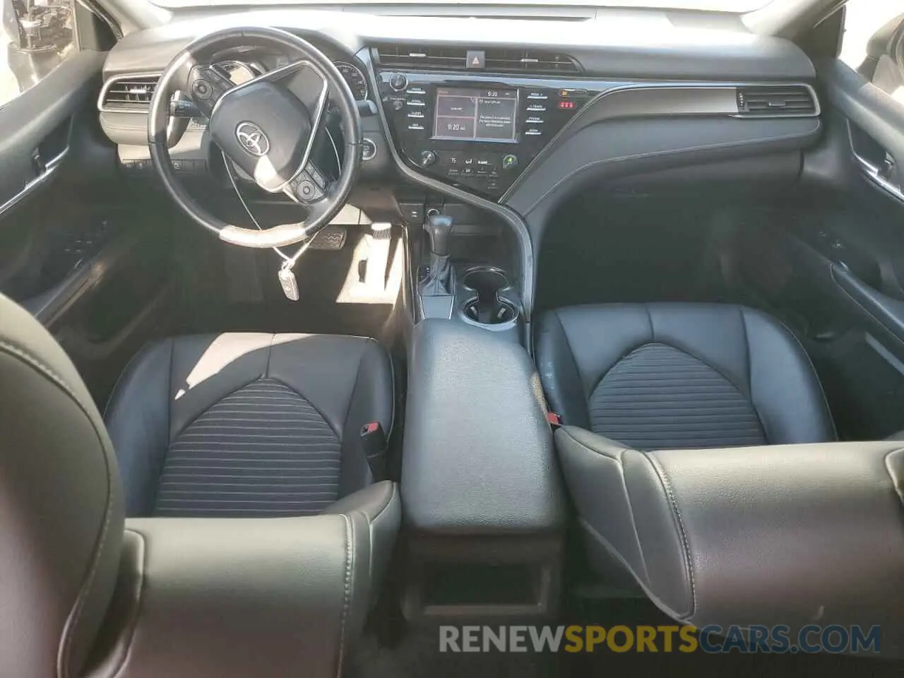 8 Фотография поврежденного автомобиля 4T1B11HK3KU832439 TOYOTA CAMRY 2019