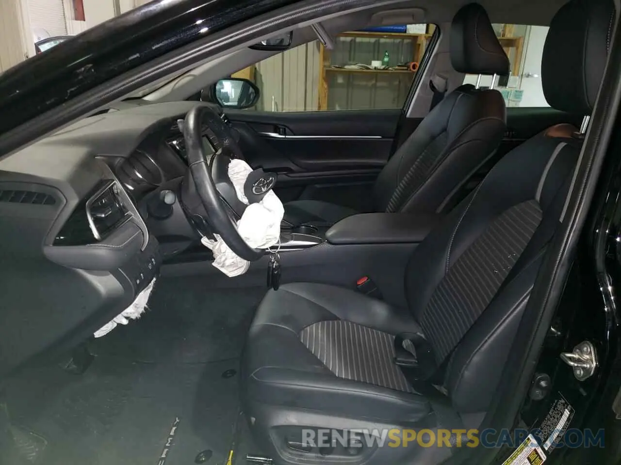 5 Photograph of a damaged car 4T1B11HK3KU840203 TOYOTA CAMRY 2019
