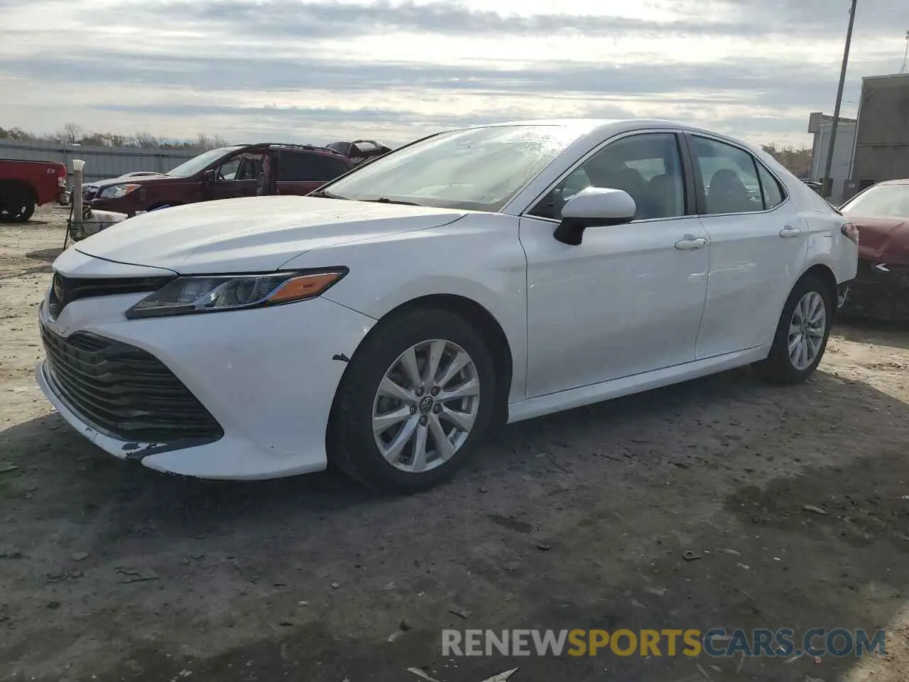 1 Photograph of a damaged car 4T1B11HK3KU846437 TOYOTA CAMRY 2019