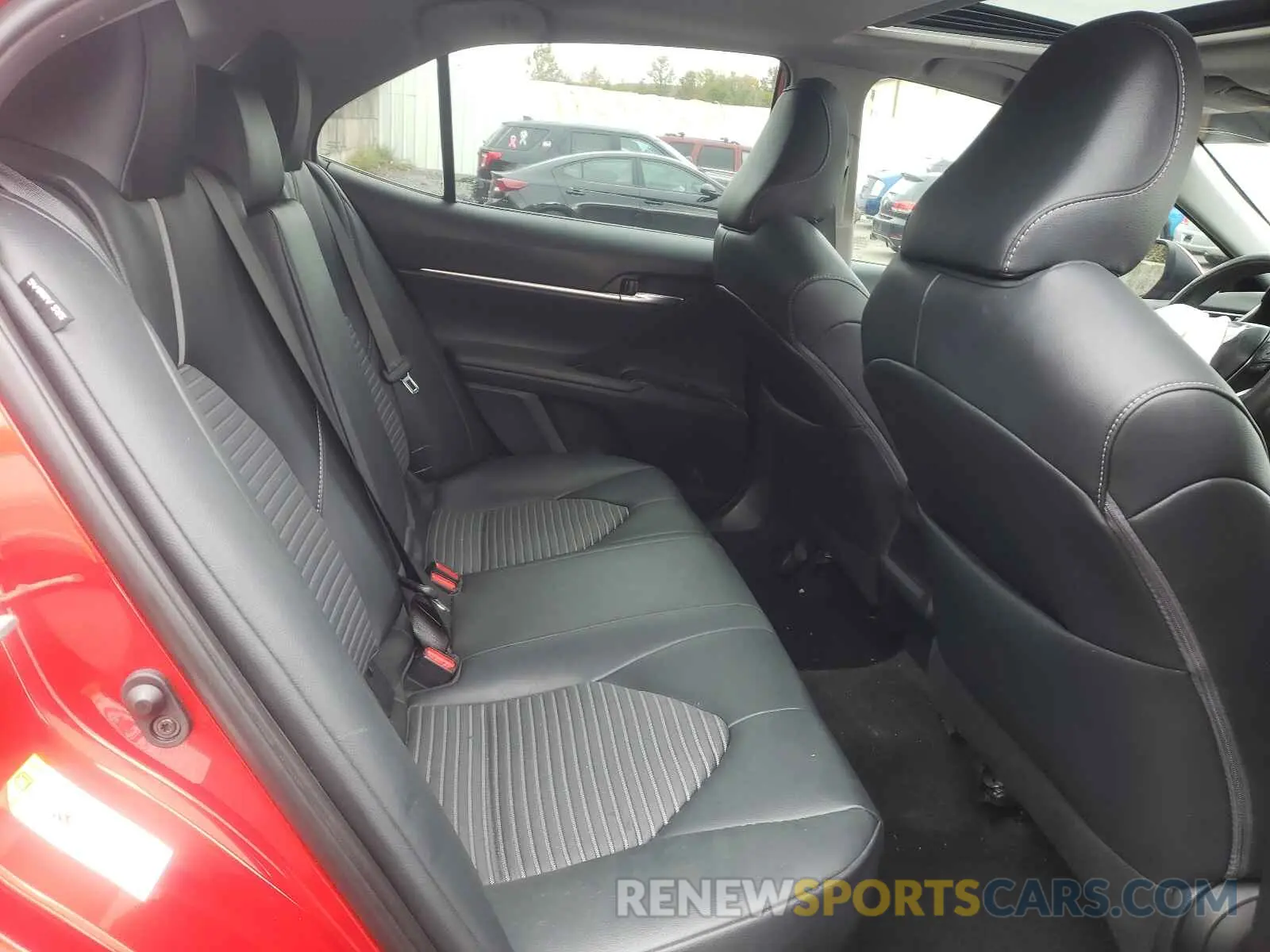 6 Photograph of a damaged car 4T1B11HK4KU162304 TOYOTA CAMRY 2019