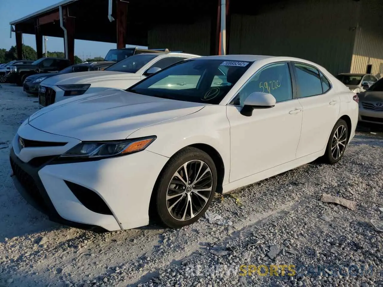 1 Фотография поврежденного автомобиля 4T1B11HK4KU168474 TOYOTA CAMRY 2019