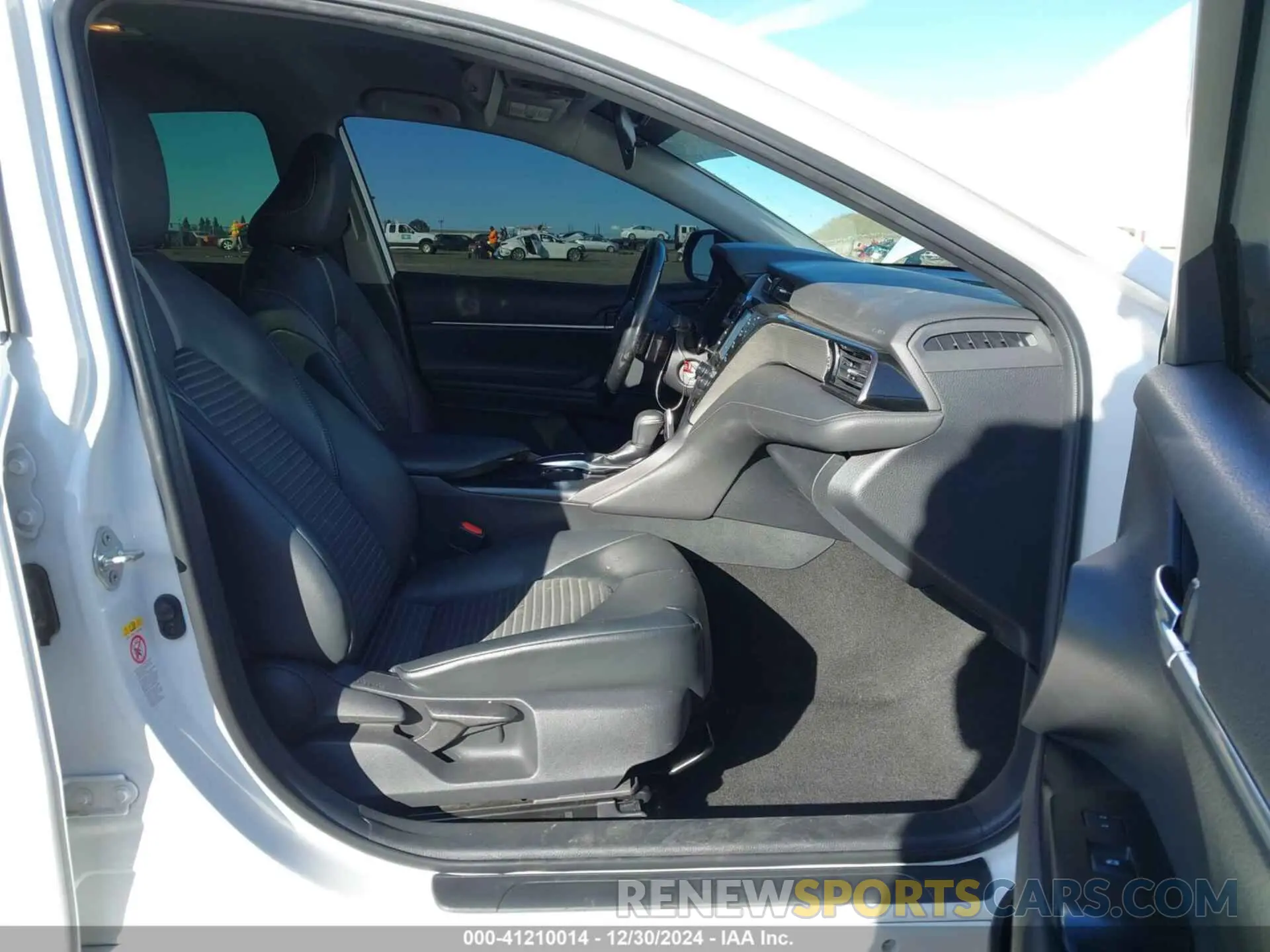 5 Photograph of a damaged car 4T1B11HK4KU169642 TOYOTA CAMRY 2019