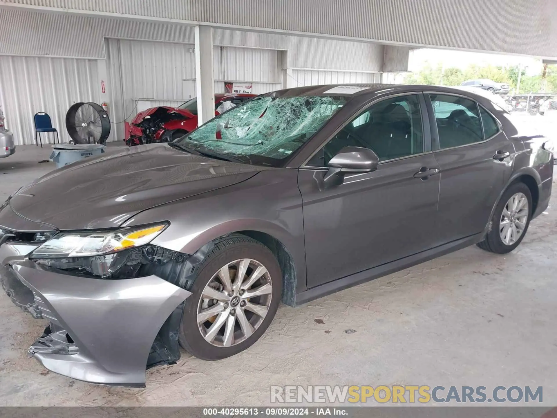 15 Photograph of a damaged car 4T1B11HK4KU184223 TOYOTA CAMRY 2019
