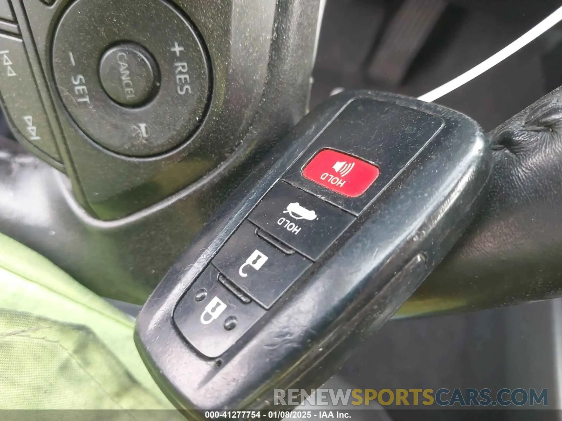 11 Photograph of a damaged car 4T1B11HK4KU190183 TOYOTA CAMRY 2019
