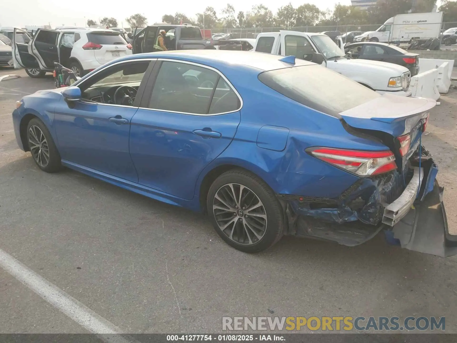 3 Photograph of a damaged car 4T1B11HK4KU190183 TOYOTA CAMRY 2019