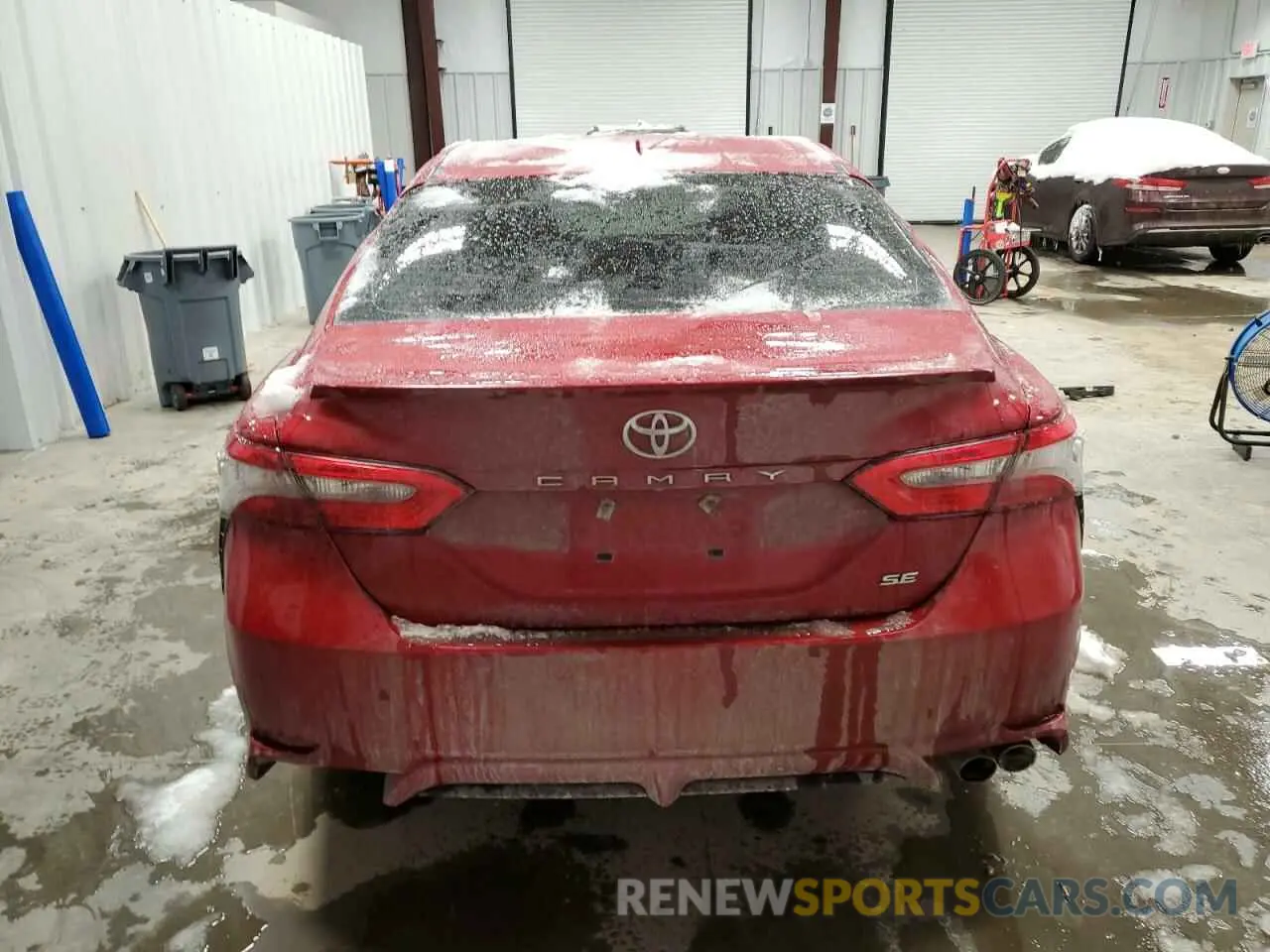 6 Фотография поврежденного автомобиля 4T1B11HK4KU194637 TOYOTA CAMRY 2019
