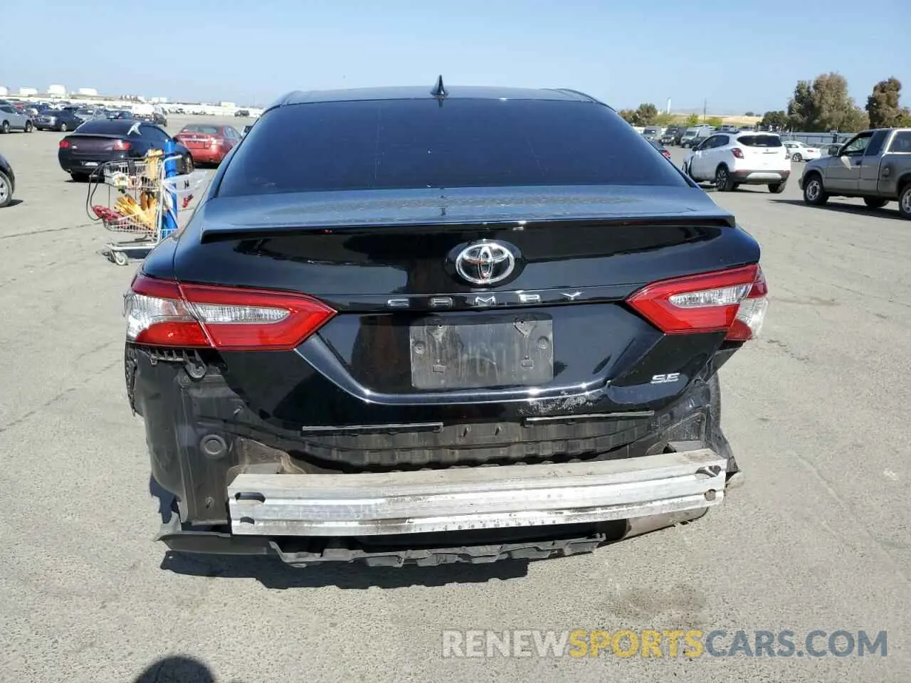 6 Photograph of a damaged car 4T1B11HK4KU197067 TOYOTA CAMRY 2019