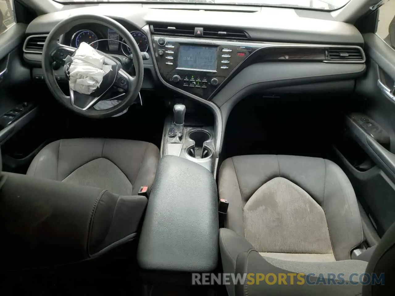 8 Фотография поврежденного автомобиля 4T1B11HK4KU211078 TOYOTA CAMRY 2019