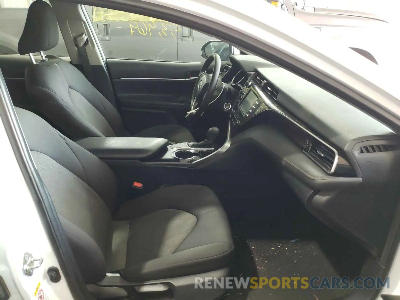 5 Photograph of a damaged car 4T1B11HK4KU219276 TOYOTA CAMRY 2019