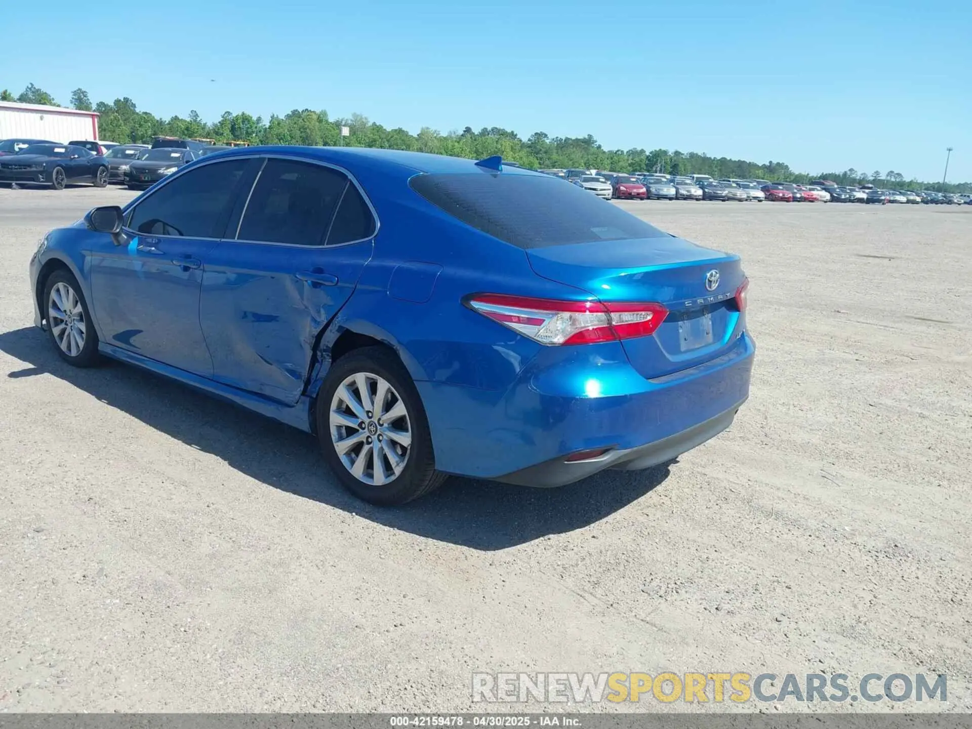 3 Фотография поврежденного автомобиля 4T1B11HK4KU223277 TOYOTA CAMRY 2019
