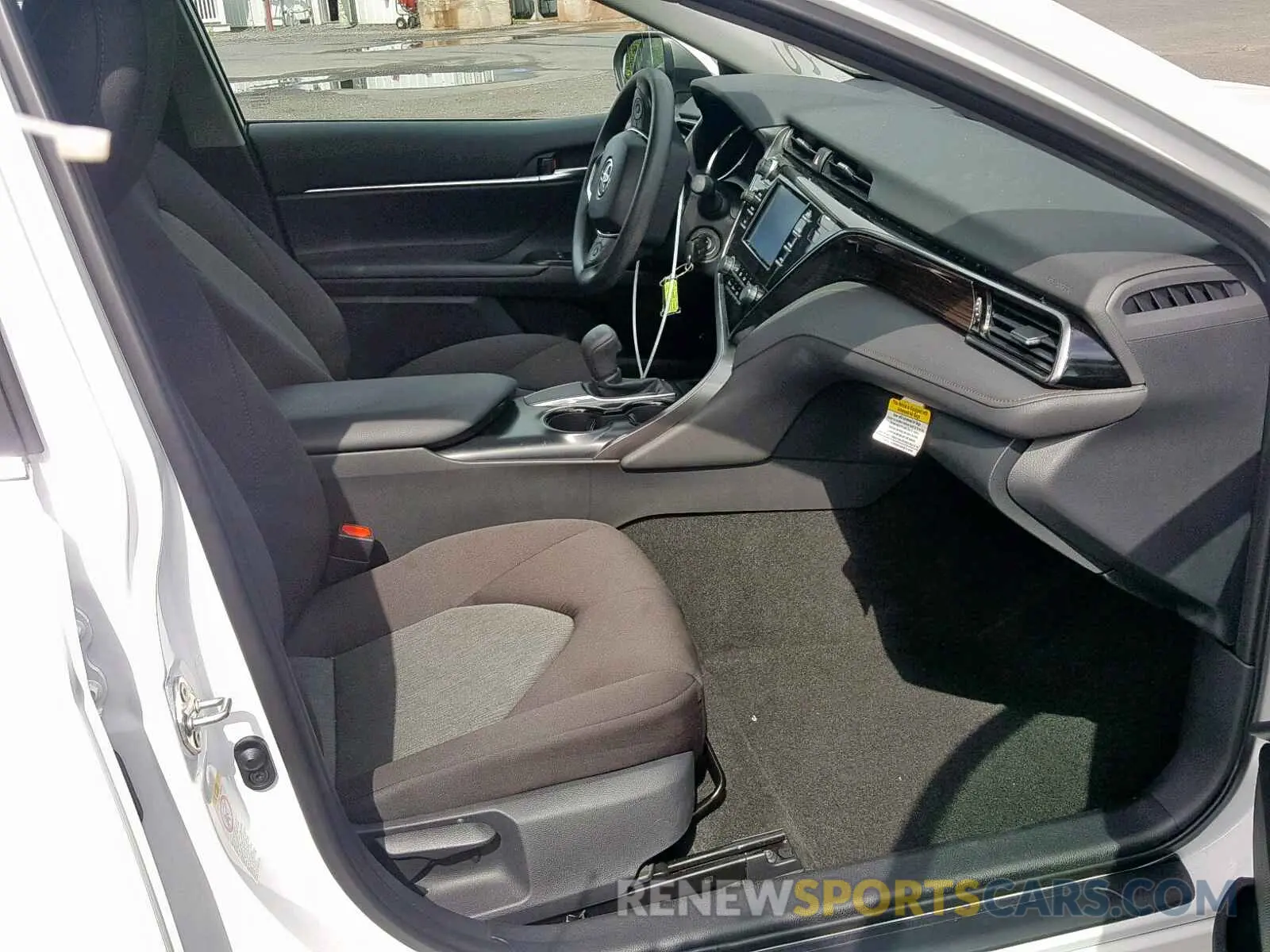 5 Photograph of a damaged car 4T1B11HK4KU241830 TOYOTA CAMRY 2019