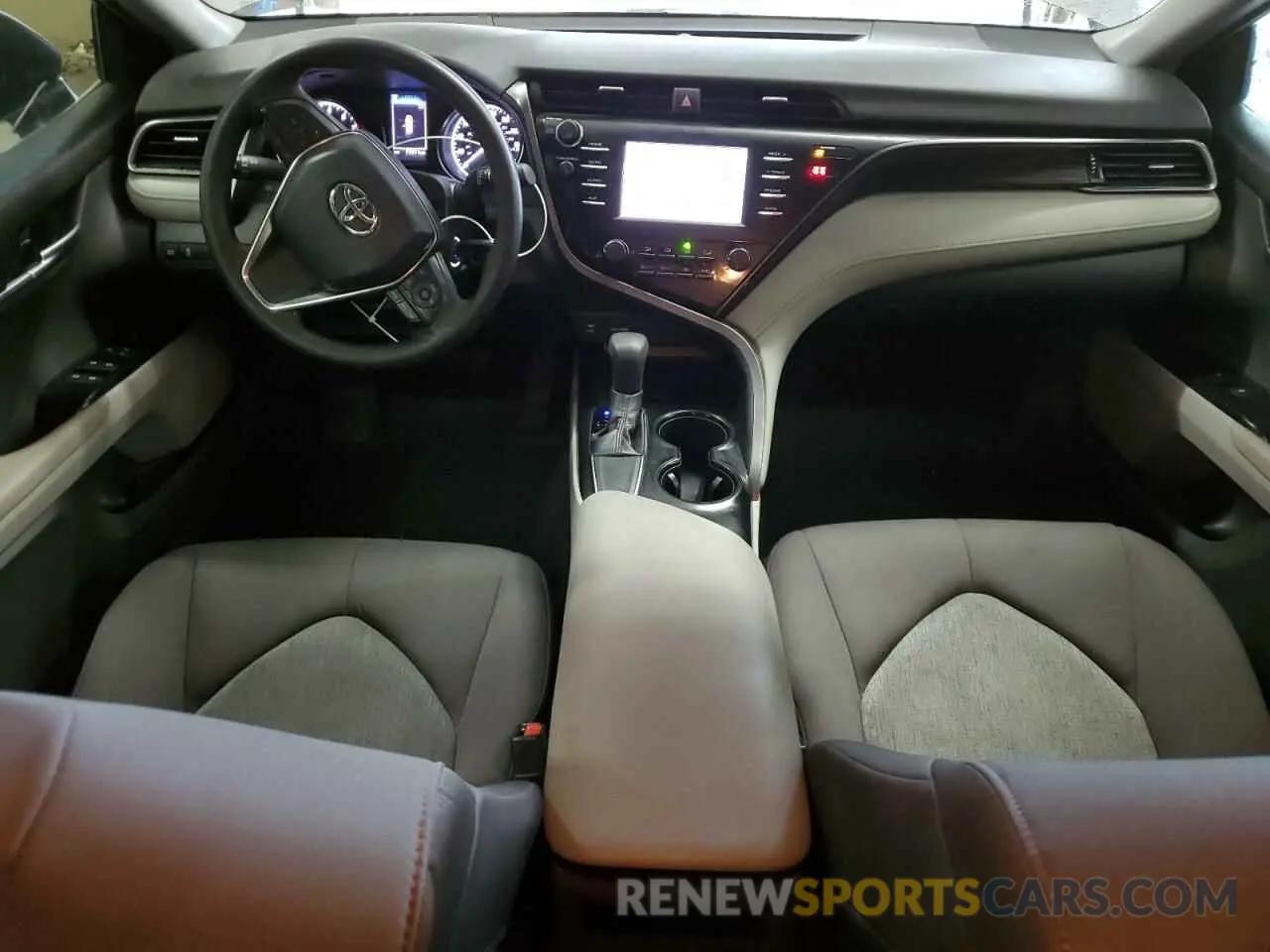 8 Photograph of a damaged car 4T1B11HK4KU246011 TOYOTA CAMRY 2019
