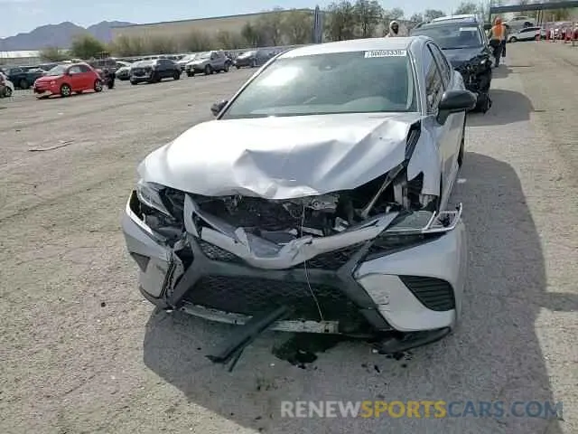 10 Photograph of a damaged car 4T1B11HK4KU249068 TOYOTA CAMRY 2019