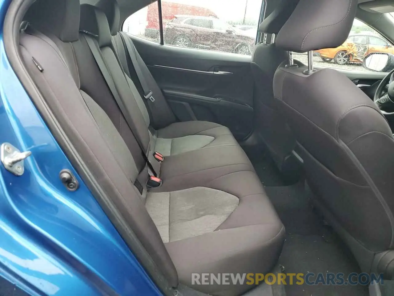 10 Photograph of a damaged car 4T1B11HK4KU254190 TOYOTA CAMRY 2019