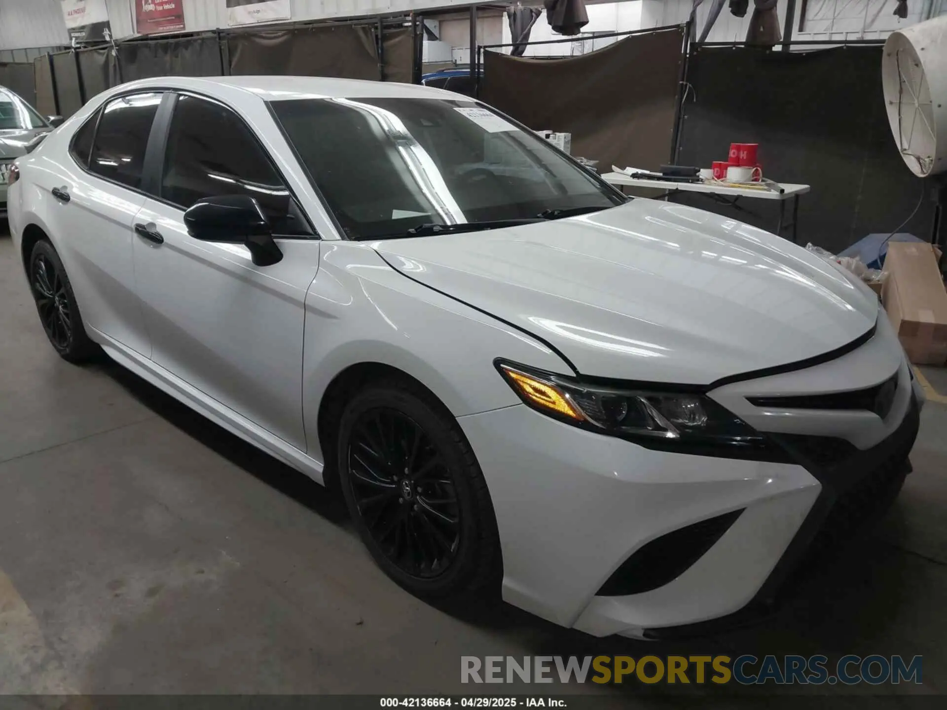 1 Photograph of a damaged car 4T1B11HK4KU262869 TOYOTA CAMRY 2019