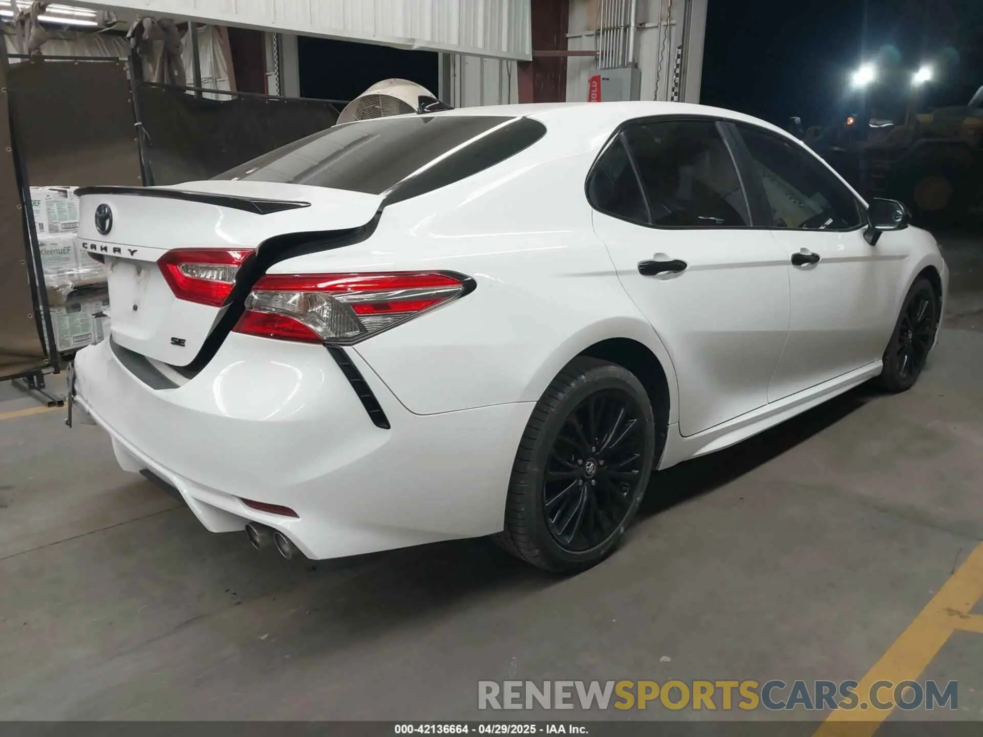 4 Photograph of a damaged car 4T1B11HK4KU262869 TOYOTA CAMRY 2019