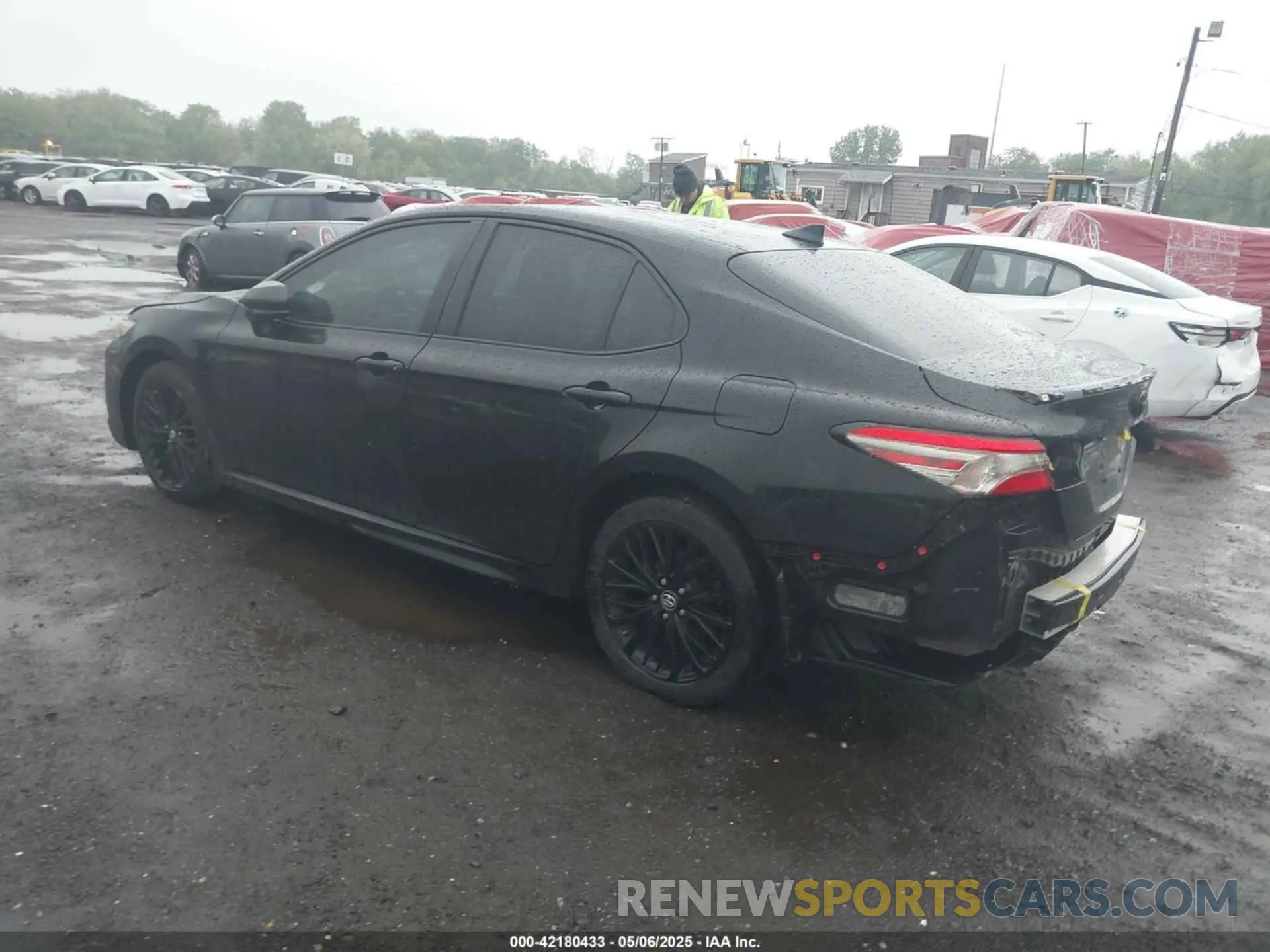 3 Фотография поврежденного автомобиля 4T1B11HK4KU268400 TOYOTA CAMRY 2019