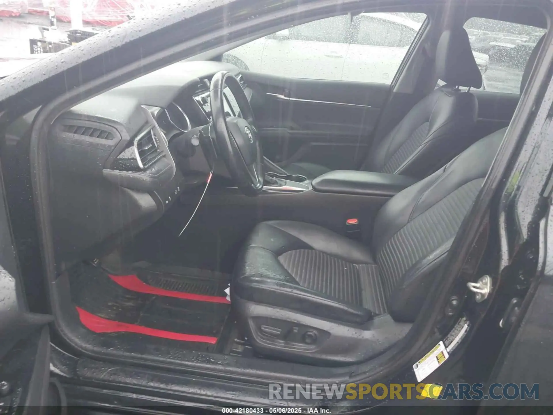 5 Фотография поврежденного автомобиля 4T1B11HK4KU268400 TOYOTA CAMRY 2019