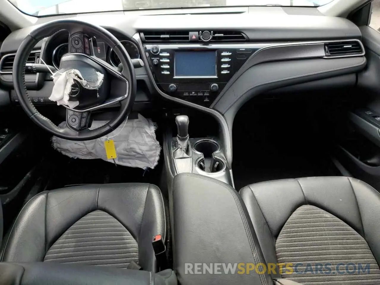 8 Photograph of a damaged car 4T1B11HK4KU271619 TOYOTA CAMRY 2019