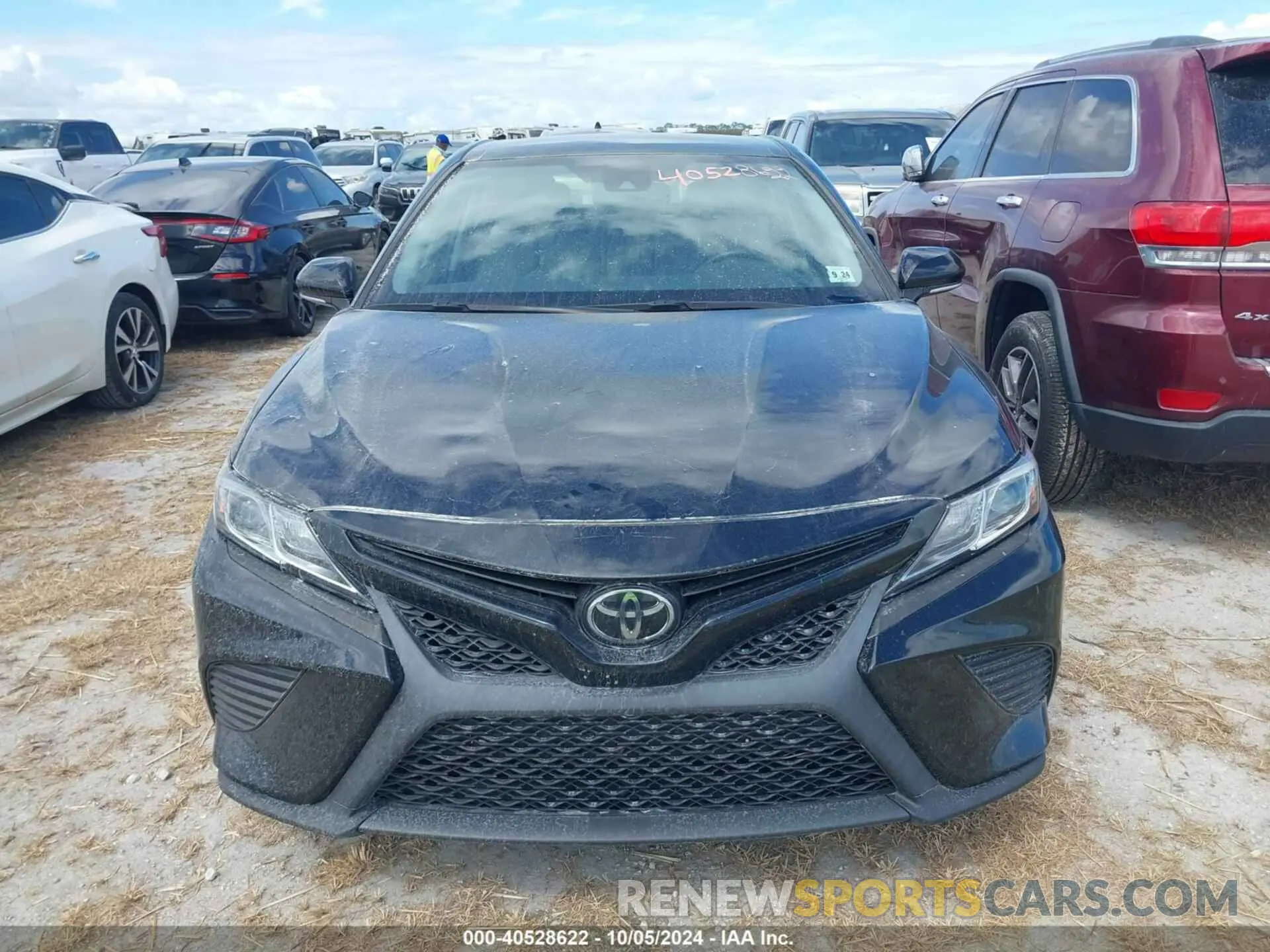 12 Фотография поврежденного автомобиля 4T1B11HK4KU272334 TOYOTA CAMRY 2019