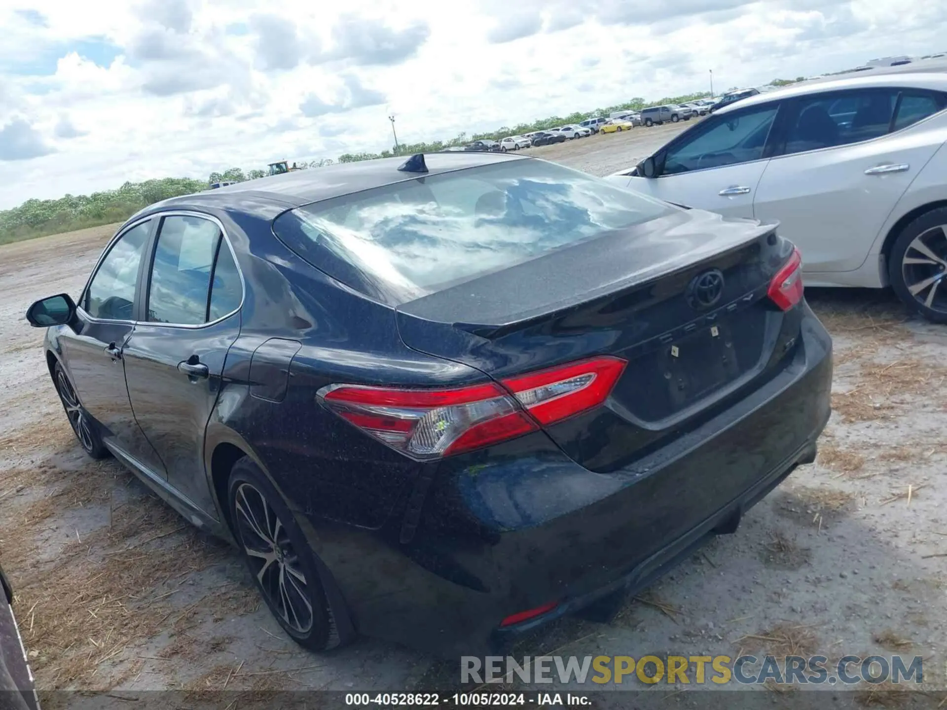 14 Фотография поврежденного автомобиля 4T1B11HK4KU272334 TOYOTA CAMRY 2019
