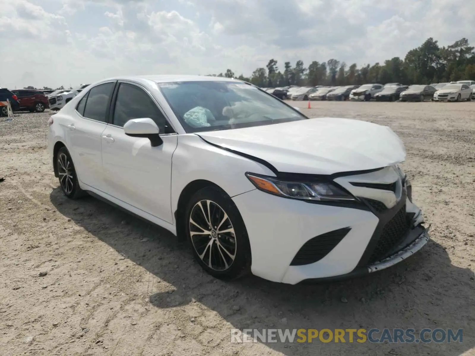 1 Photograph of a damaged car 4T1B11HK4KU273175 TOYOTA CAMRY 2019