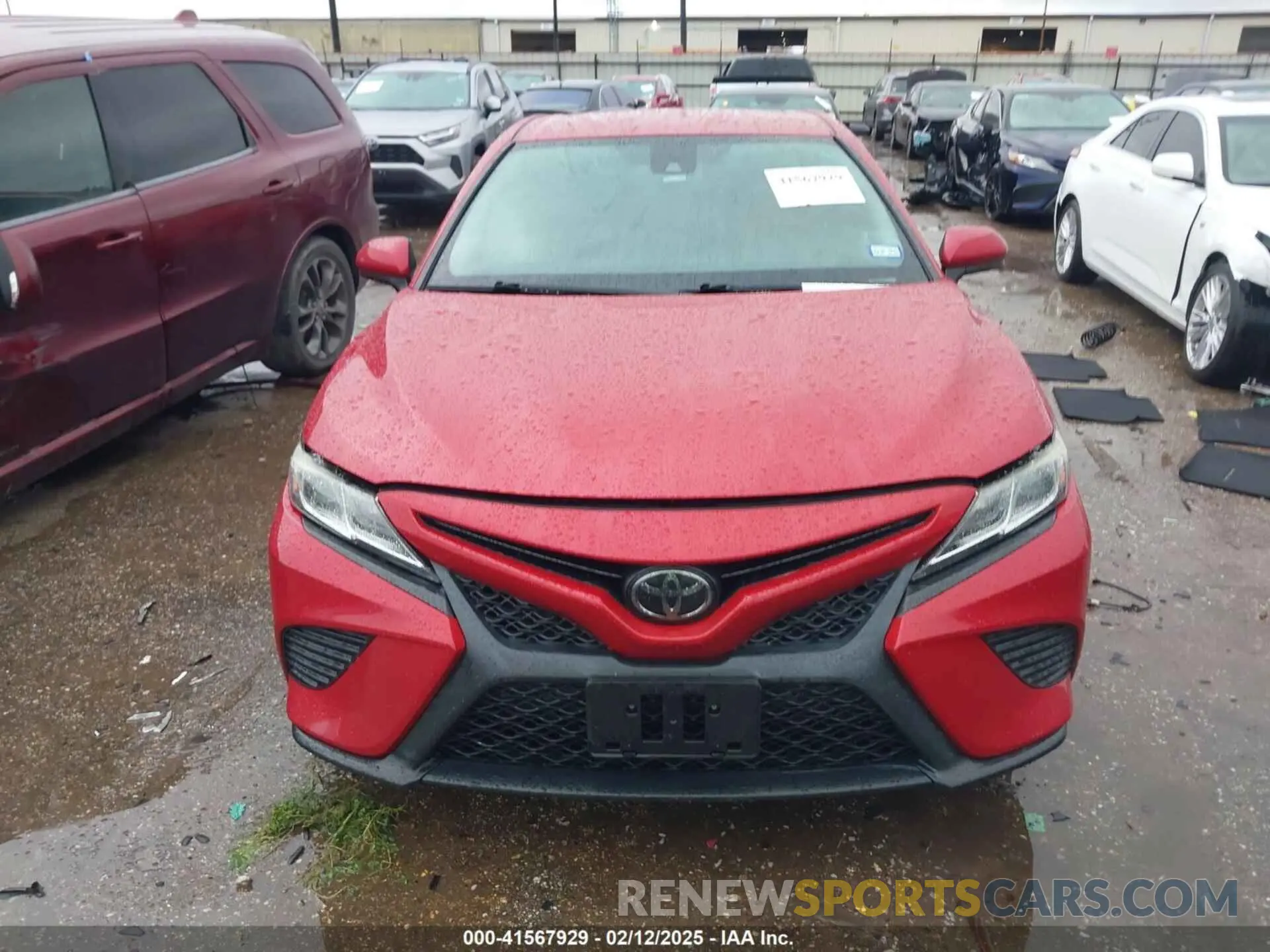 13 Photograph of a damaged car 4T1B11HK4KU274648 TOYOTA CAMRY 2019