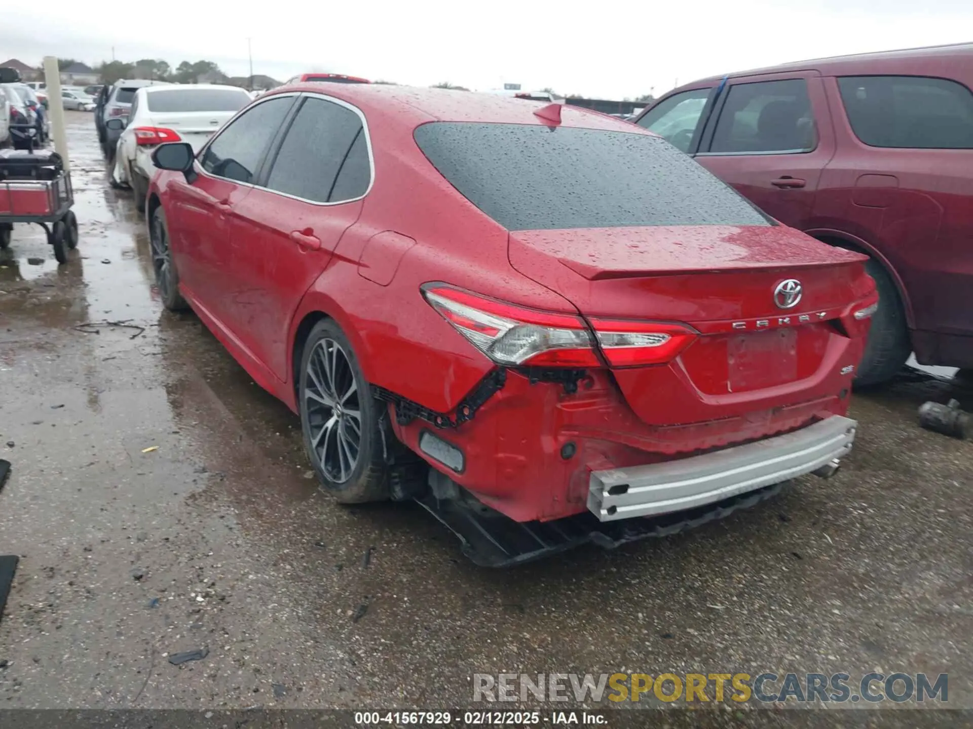 3 Photograph of a damaged car 4T1B11HK4KU274648 TOYOTA CAMRY 2019