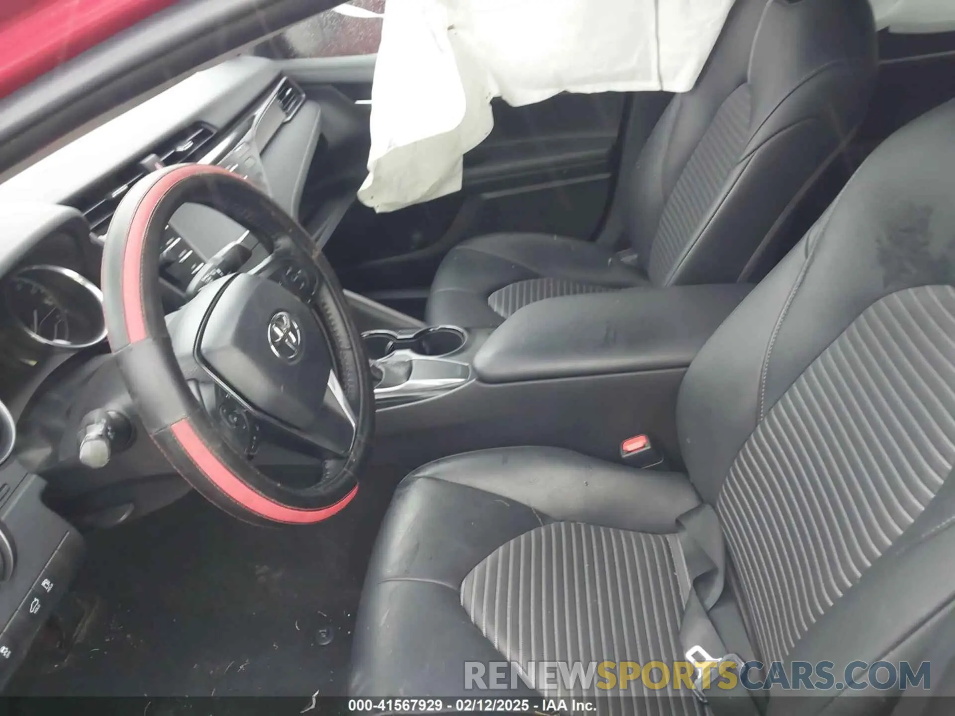 5 Photograph of a damaged car 4T1B11HK4KU274648 TOYOTA CAMRY 2019