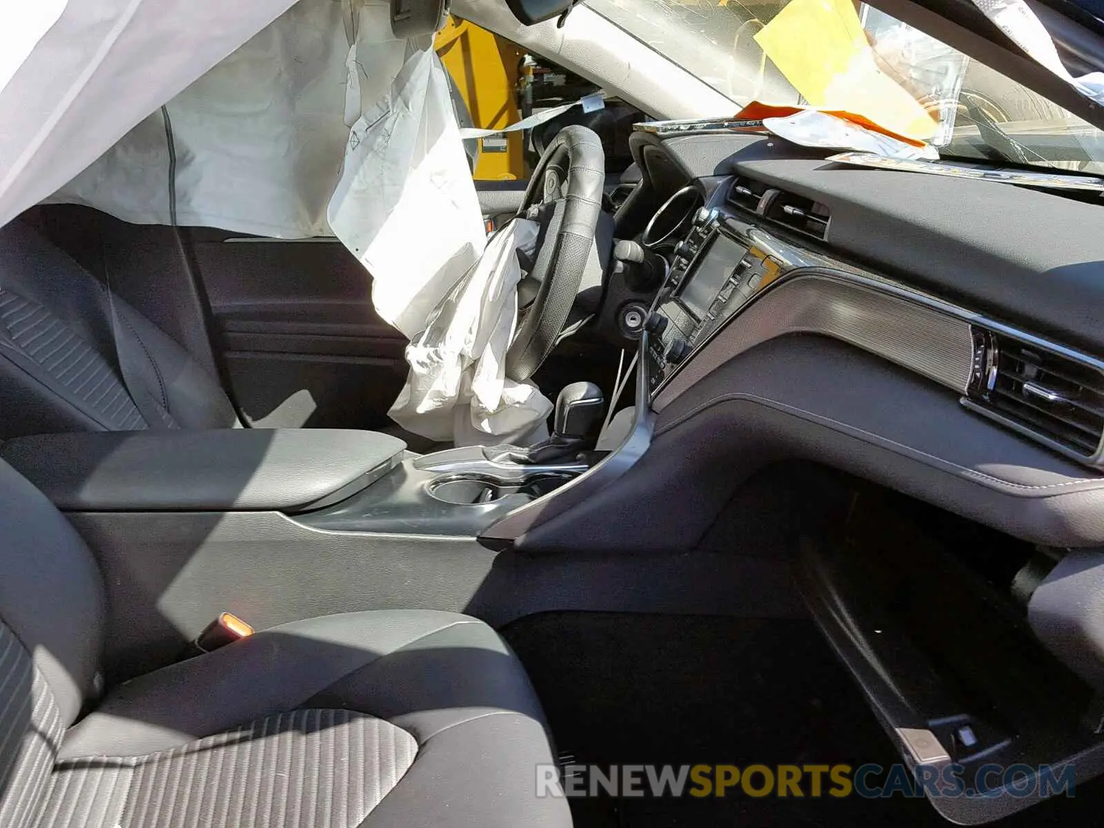 5 Photograph of a damaged car 4T1B11HK4KU278683 TOYOTA CAMRY 2019