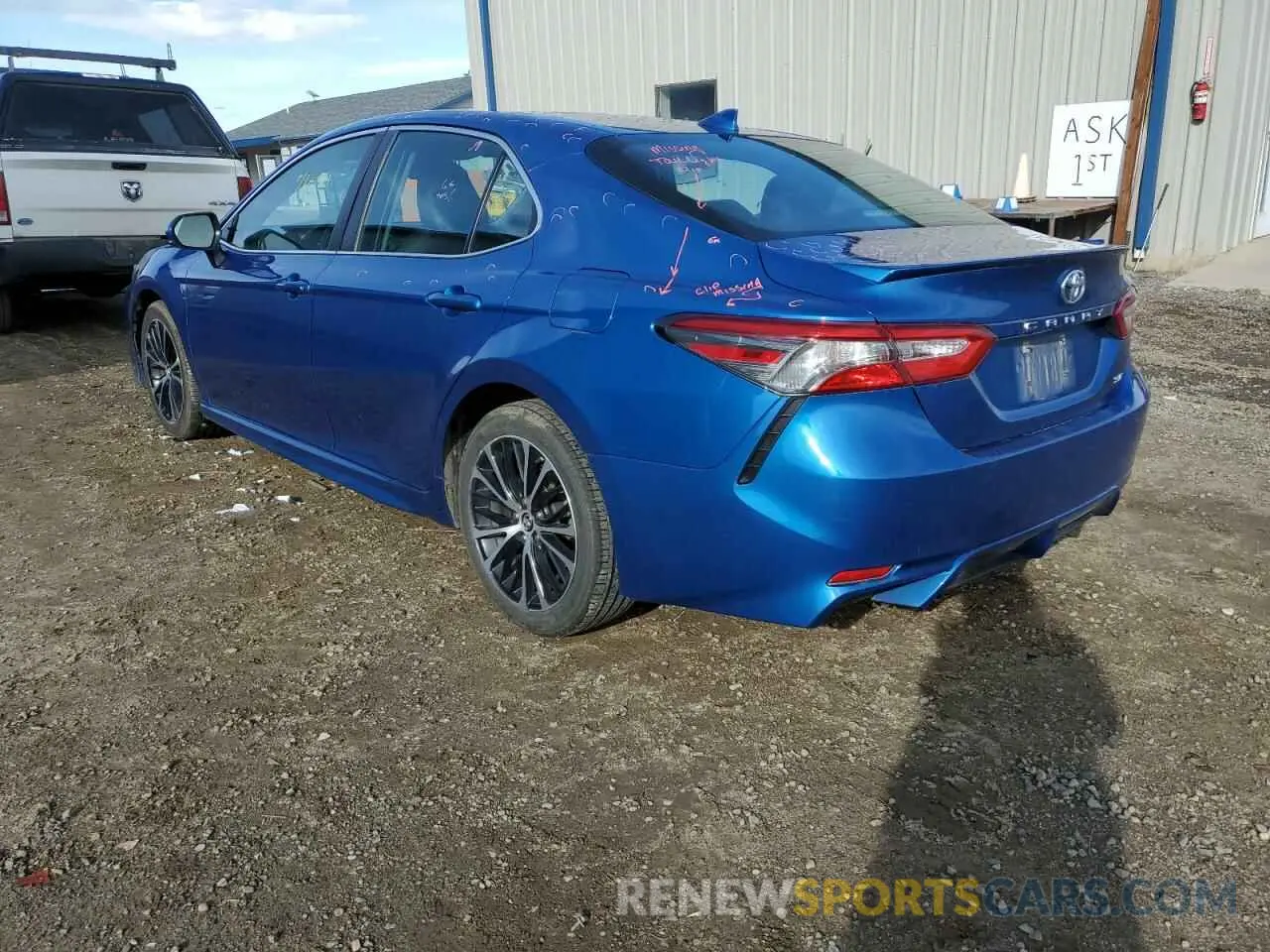 3 Photograph of a damaged car 4T1B11HK4KU282104 TOYOTA CAMRY 2019
