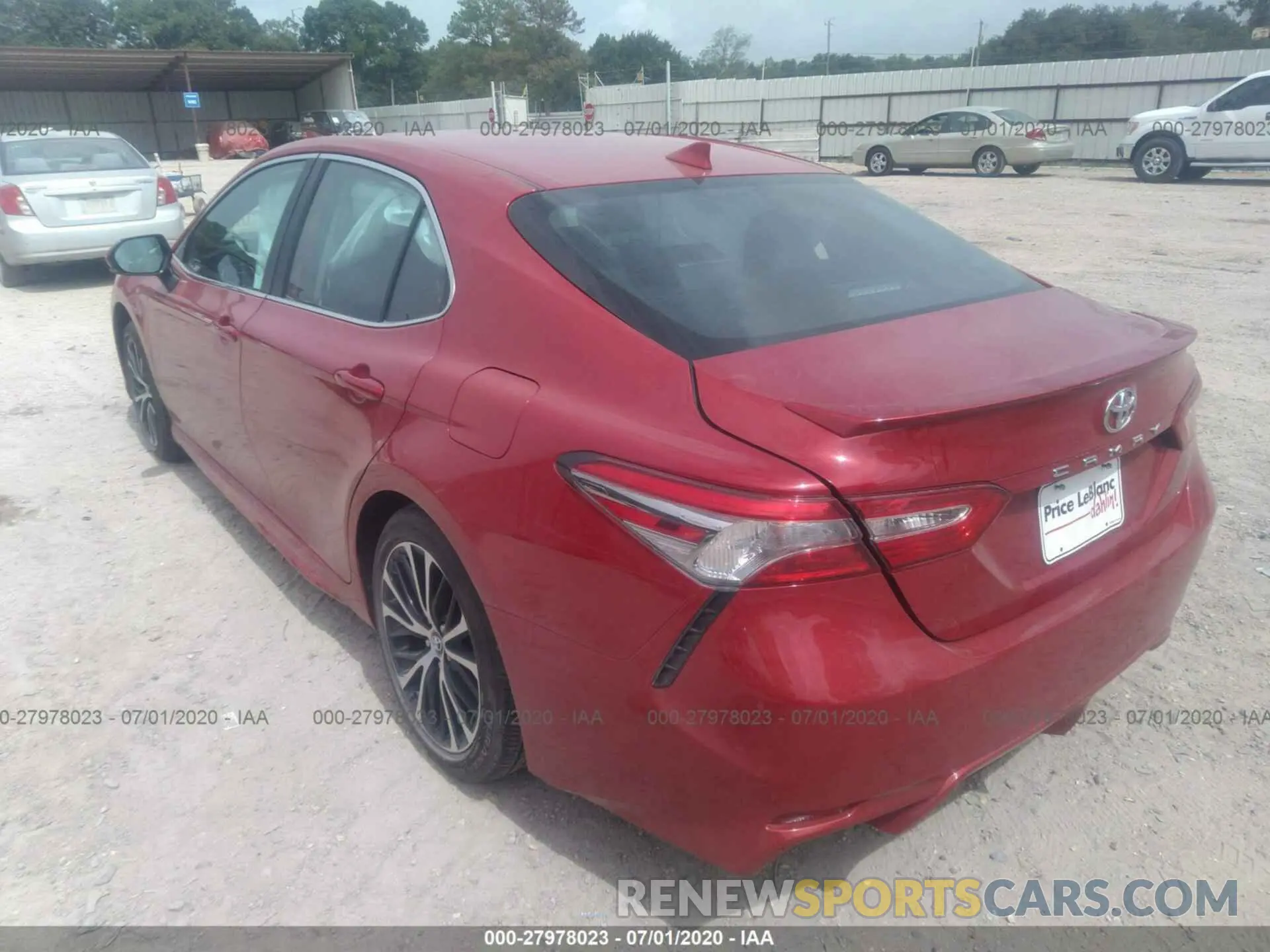 3 Photograph of a damaged car 4T1B11HK4KU284662 TOYOTA CAMRY 2019