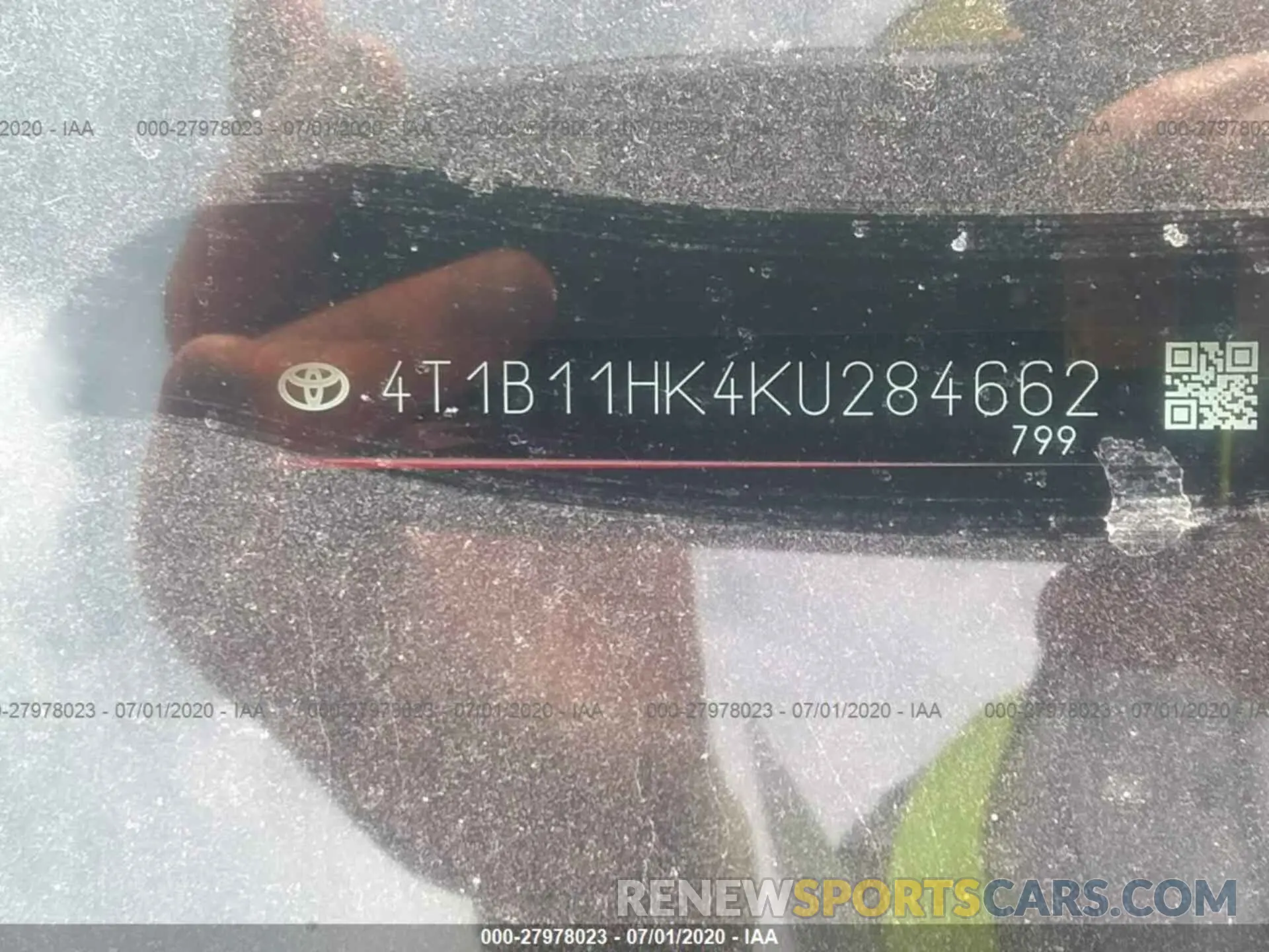 9 Photograph of a damaged car 4T1B11HK4KU284662 TOYOTA CAMRY 2019
