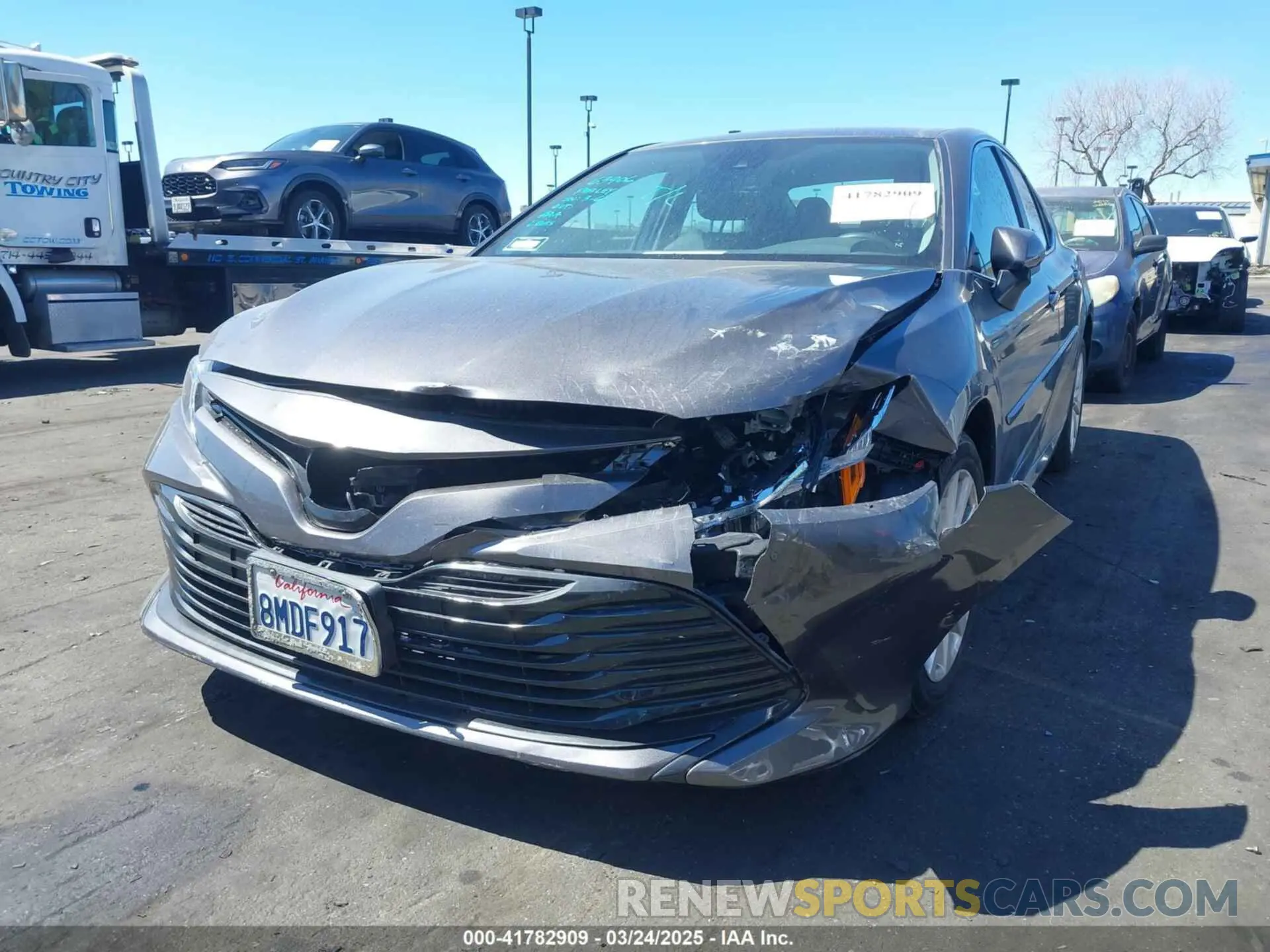 6 Фотография поврежденного автомобиля 4T1B11HK4KU288503 TOYOTA CAMRY 2019