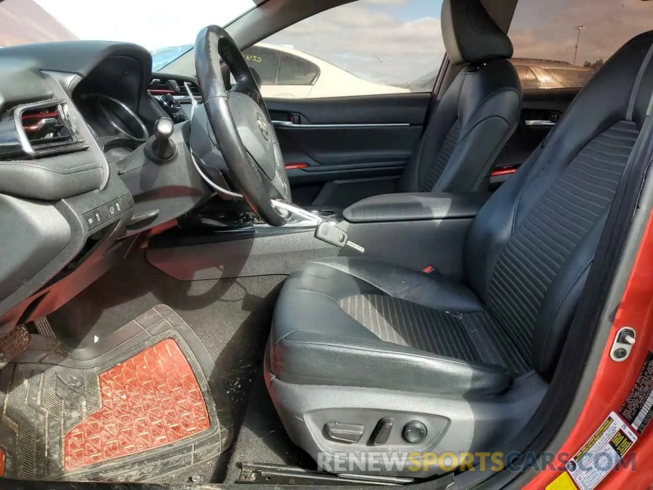 7 Photograph of a damaged car 4T1B11HK4KU288565 TOYOTA CAMRY 2019