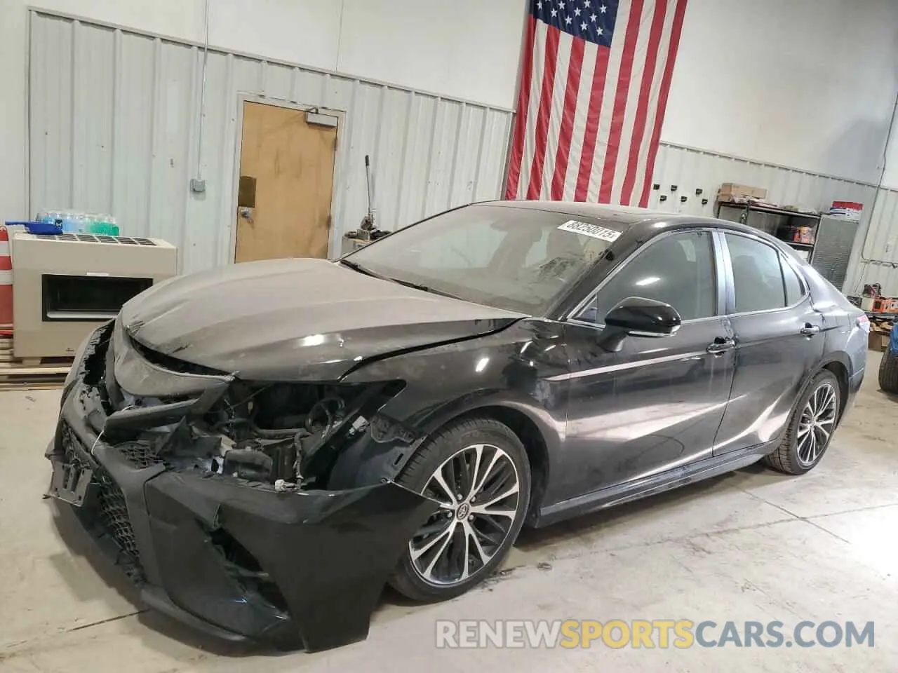 1 Photograph of a damaged car 4T1B11HK4KU680896 TOYOTA CAMRY 2019