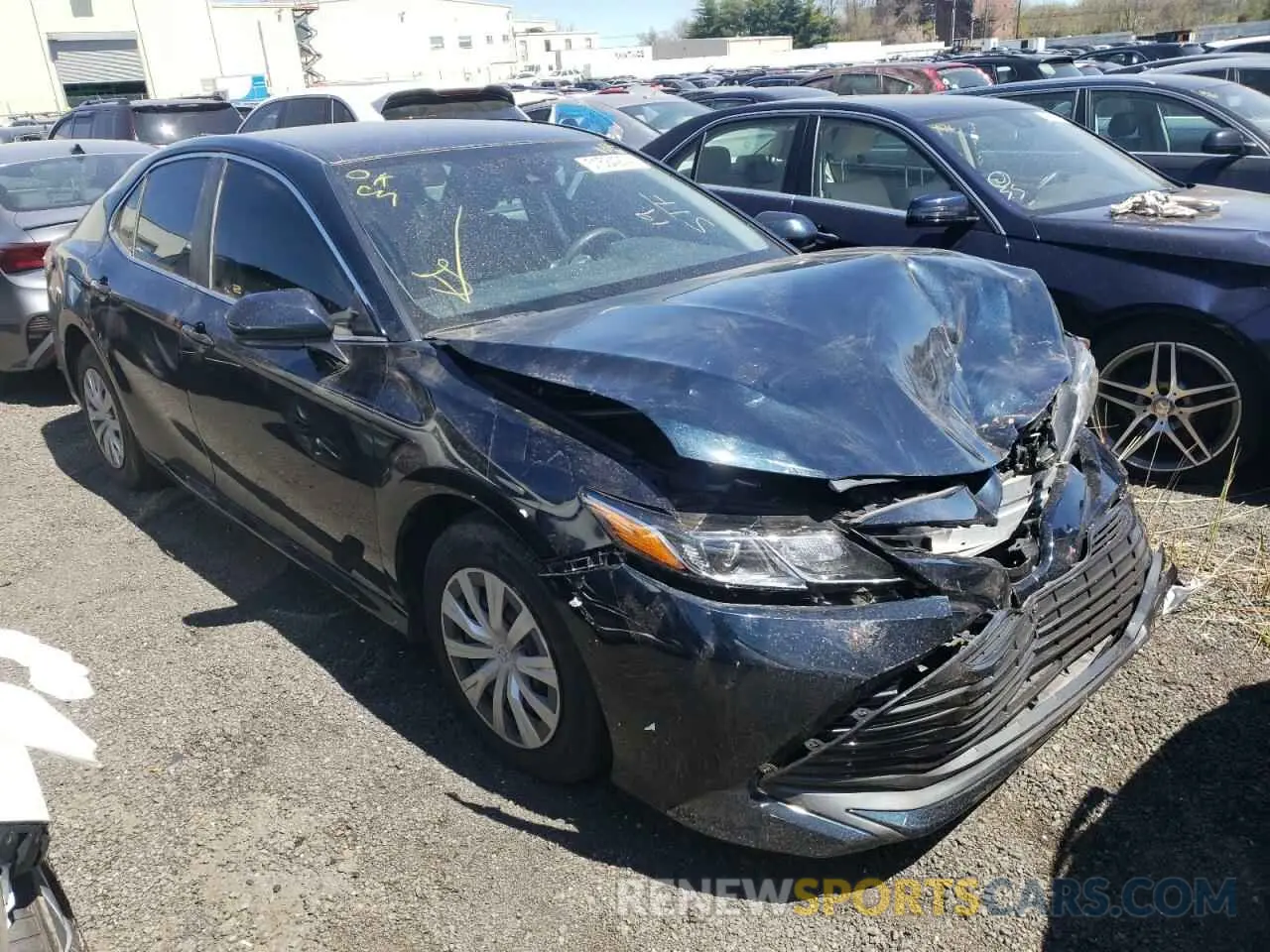 4 Photograph of a damaged car 4T1B11HK4KU681885 TOYOTA CAMRY 2019