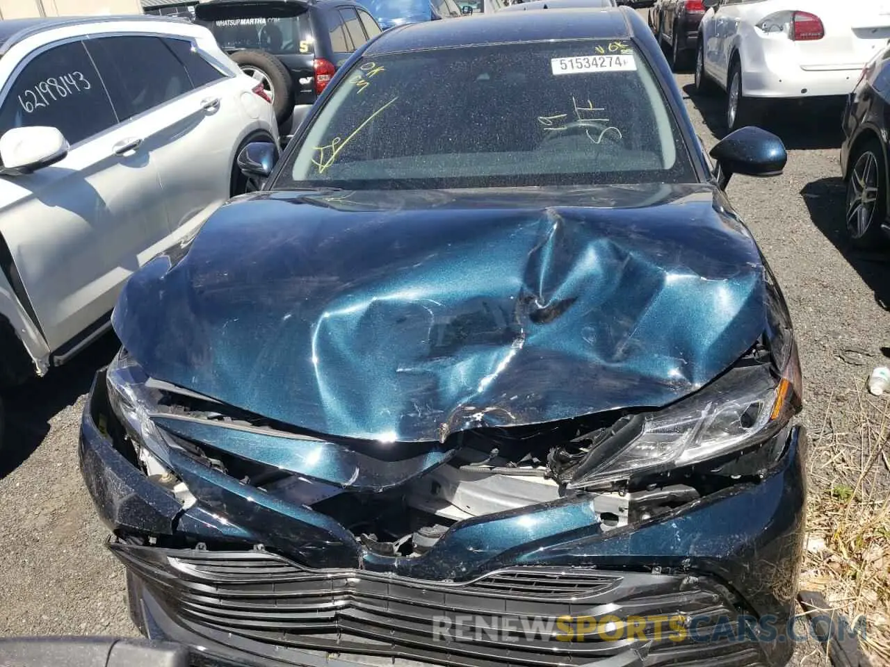 5 Photograph of a damaged car 4T1B11HK4KU681885 TOYOTA CAMRY 2019