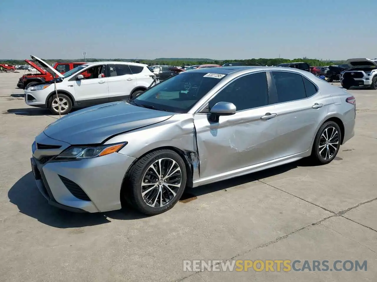 1 Photograph of a damaged car 4T1B11HK4KU690196 TOYOTA CAMRY 2019