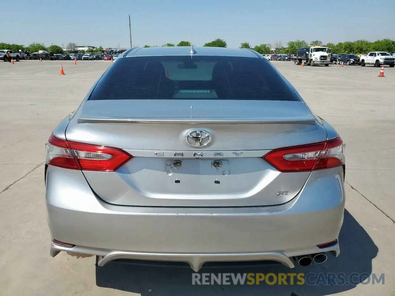 6 Photograph of a damaged car 4T1B11HK4KU690196 TOYOTA CAMRY 2019