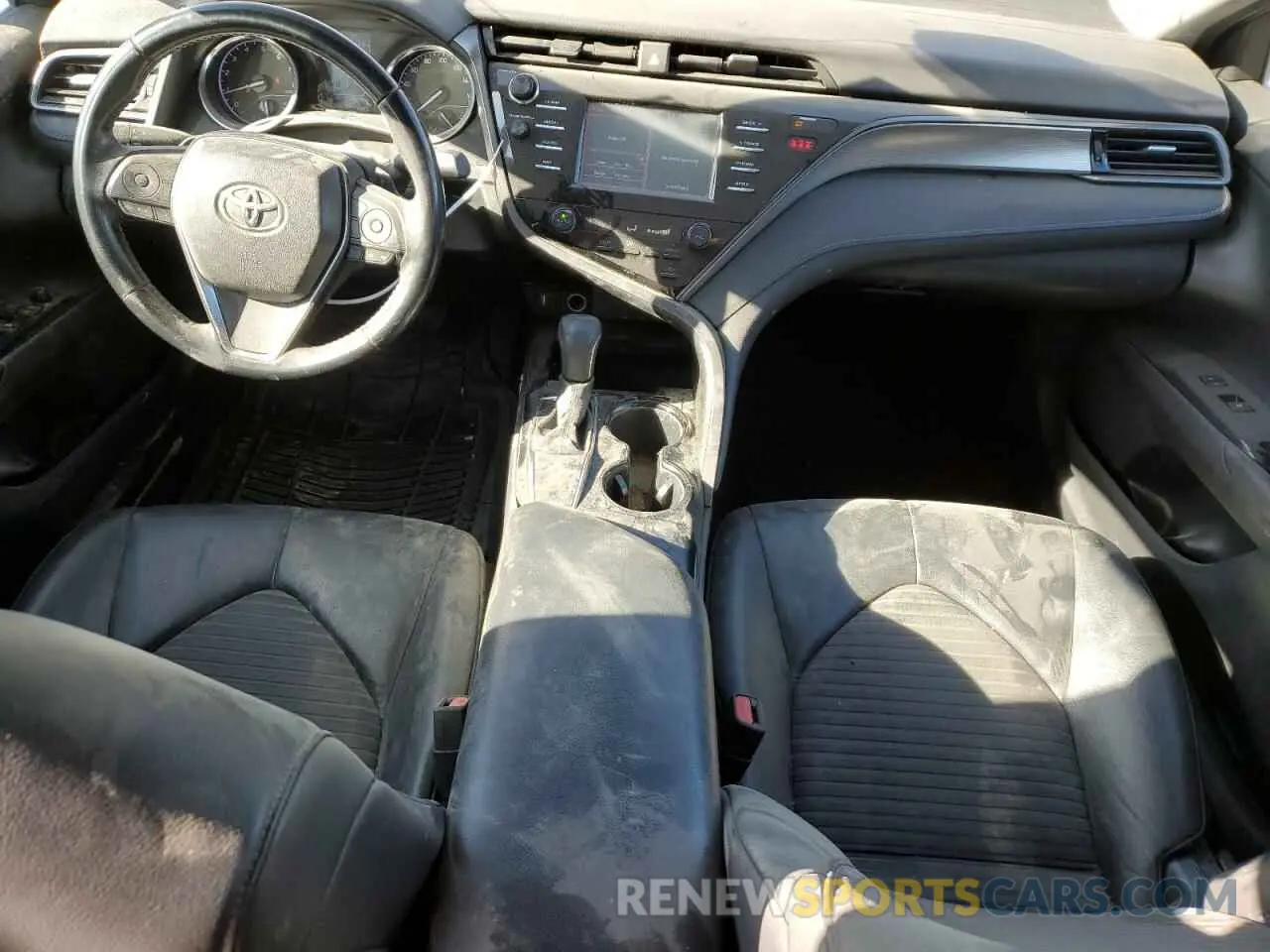 8 Фотография поврежденного автомобиля 4T1B11HK4KU711726 TOYOTA CAMRY 2019