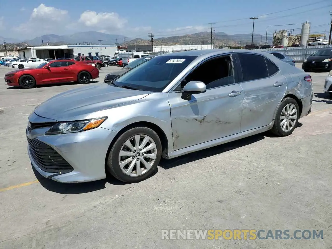 1 Фотография поврежденного автомобиля 4T1B11HK4KU713301 TOYOTA CAMRY 2019
