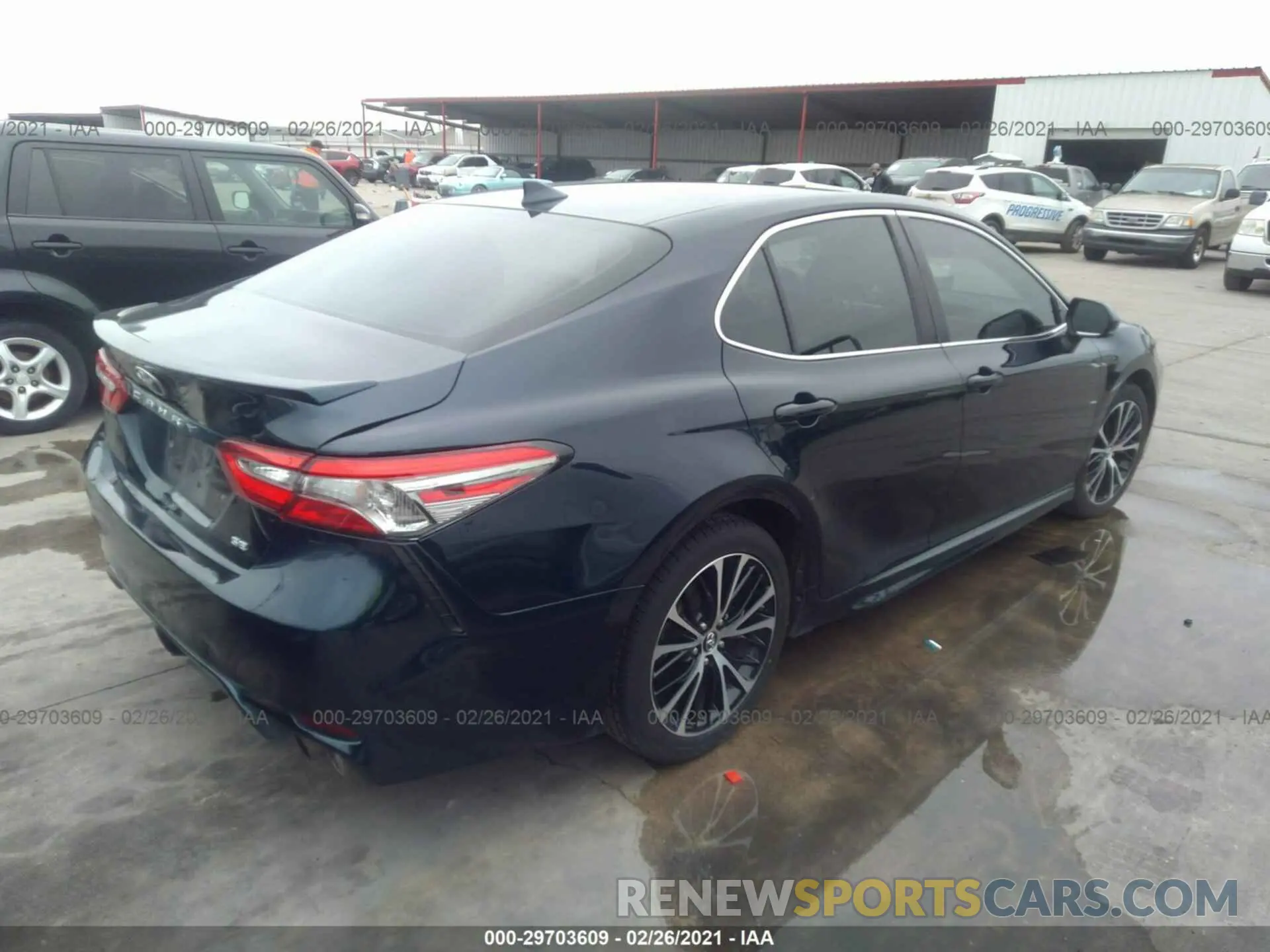 4 Photograph of a damaged car 4T1B11HK4KU717851 TOYOTA CAMRY 2019