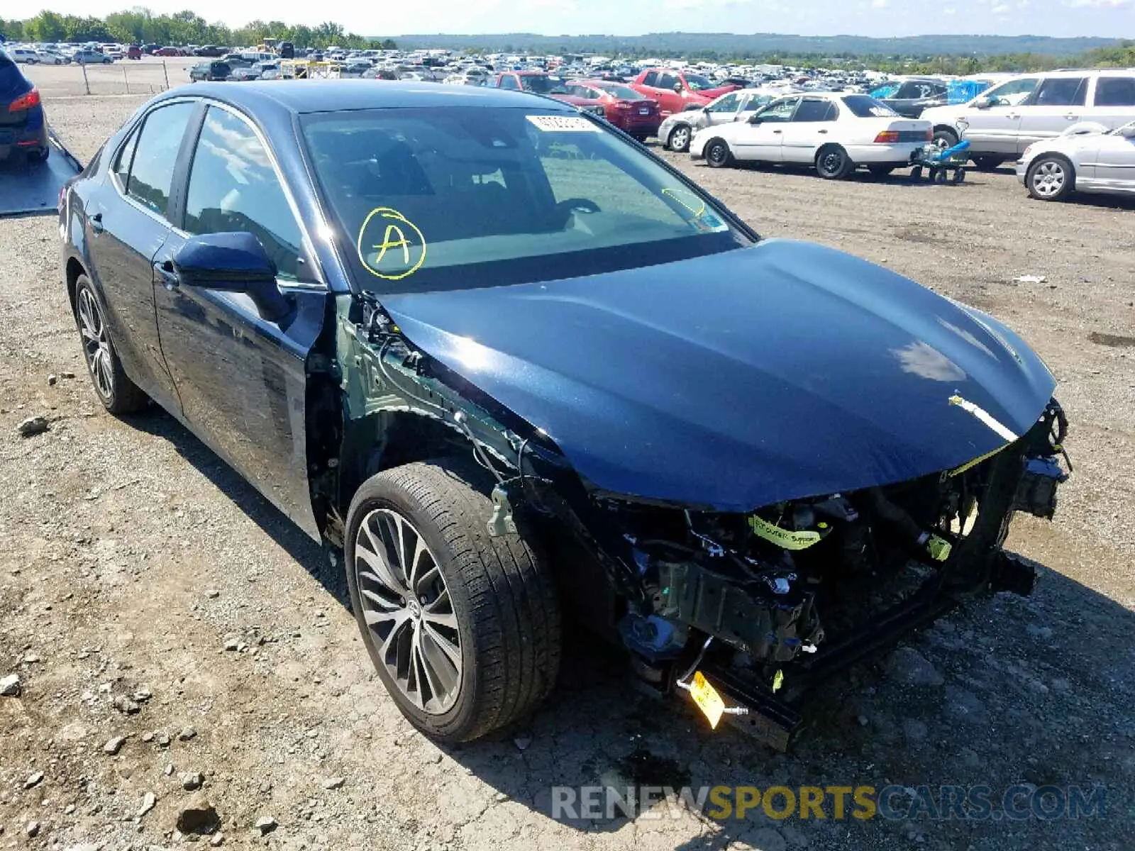 1 Photograph of a damaged car 4T1B11HK4KU720555 TOYOTA CAMRY 2019