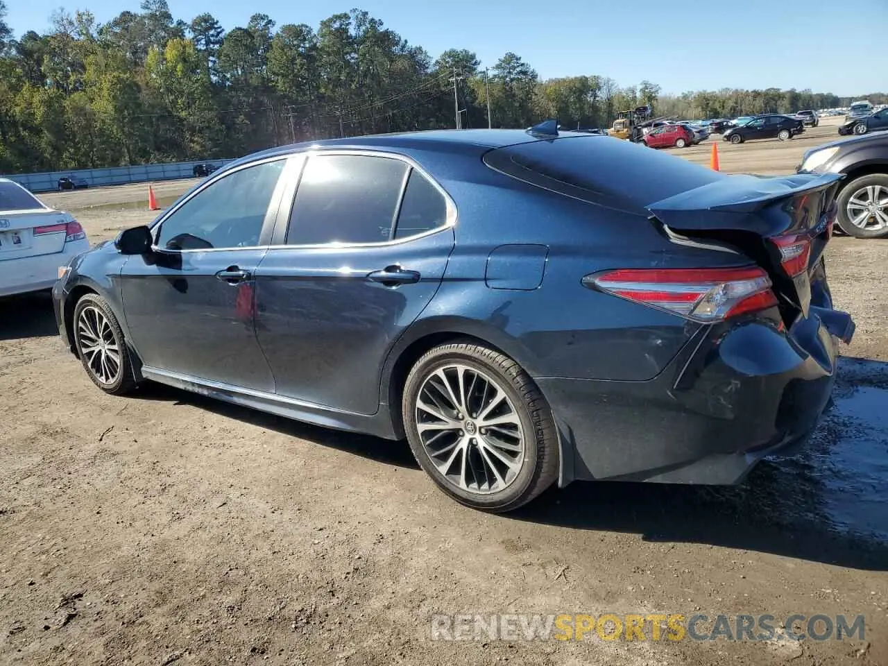2 Photograph of a damaged car 4T1B11HK4KU721088 TOYOTA CAMRY 2019