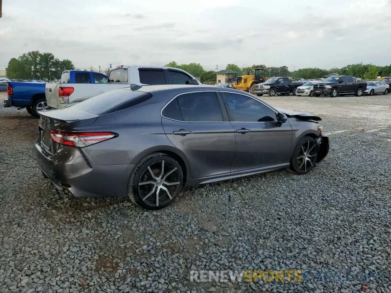 3 Photograph of a damaged car 4T1B11HK4KU723519 TOYOTA CAMRY 2019