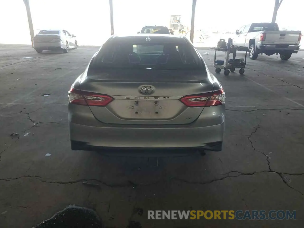 6 Photograph of a damaged car 4T1B11HK4KU723813 TOYOTA CAMRY 2019